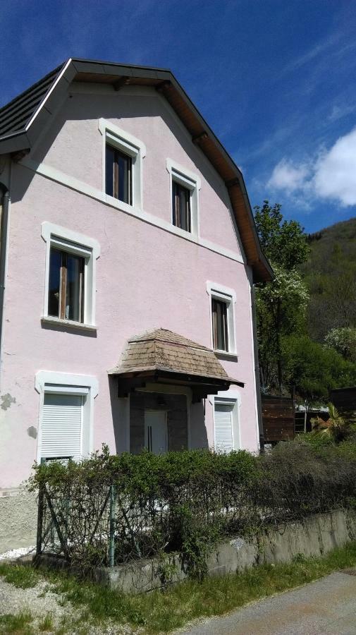 Saint-Martin-de-la-Porte Maison Rose מראה חיצוני תמונה